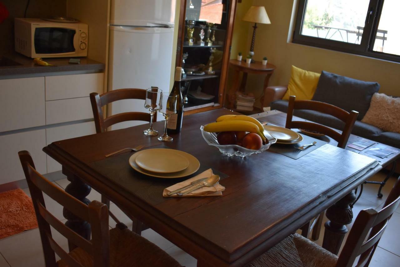 Apartament The Pine Flat Argostoli  Zewnętrze zdjęcie